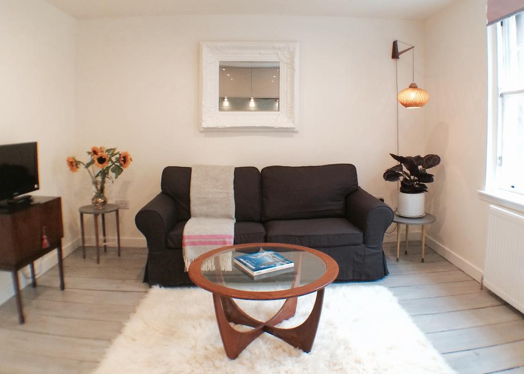 Old Town Castle View Apartment Эдинбург Экстерьер фото